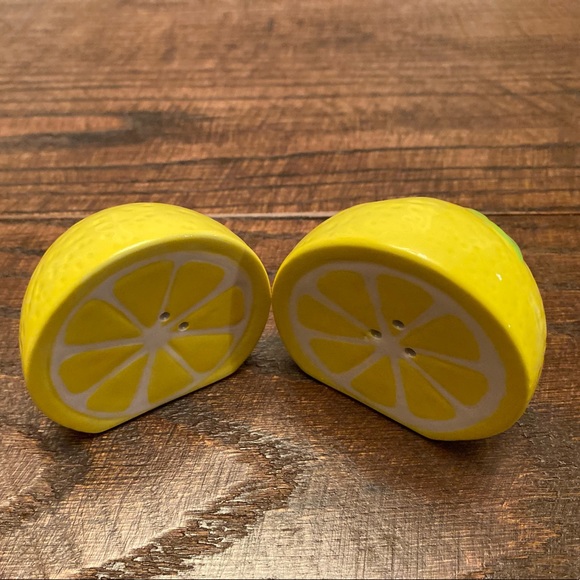 Lemon Slices Salt & Pepper Shaker Set, Lemon Salt & Pepper Shakers, Ceramic - Picture 5 of 14